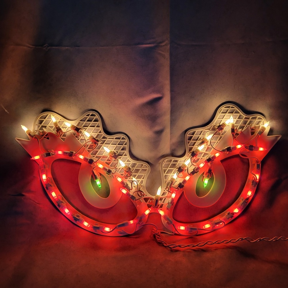 Vintage Halloween Light Up Monster Owl Eyes Plastic Impact Plastics